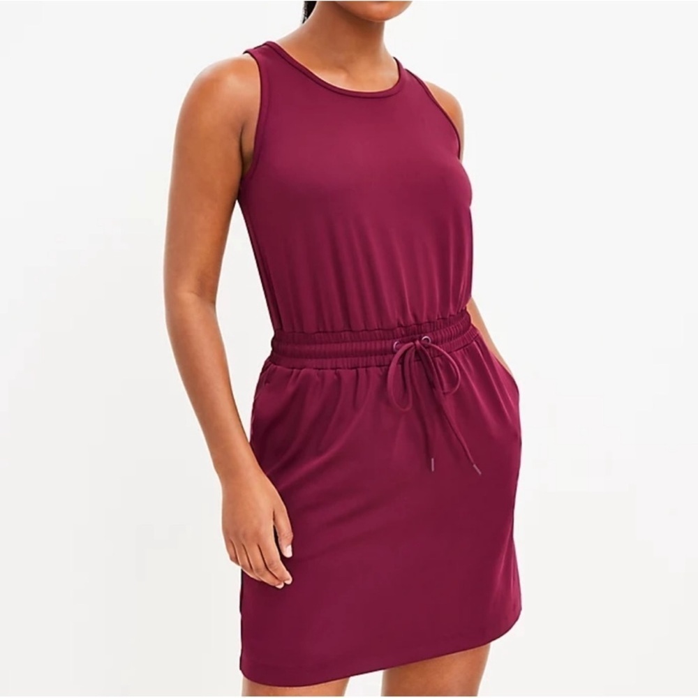 NWT Lou & Grey Luvstretch Dress